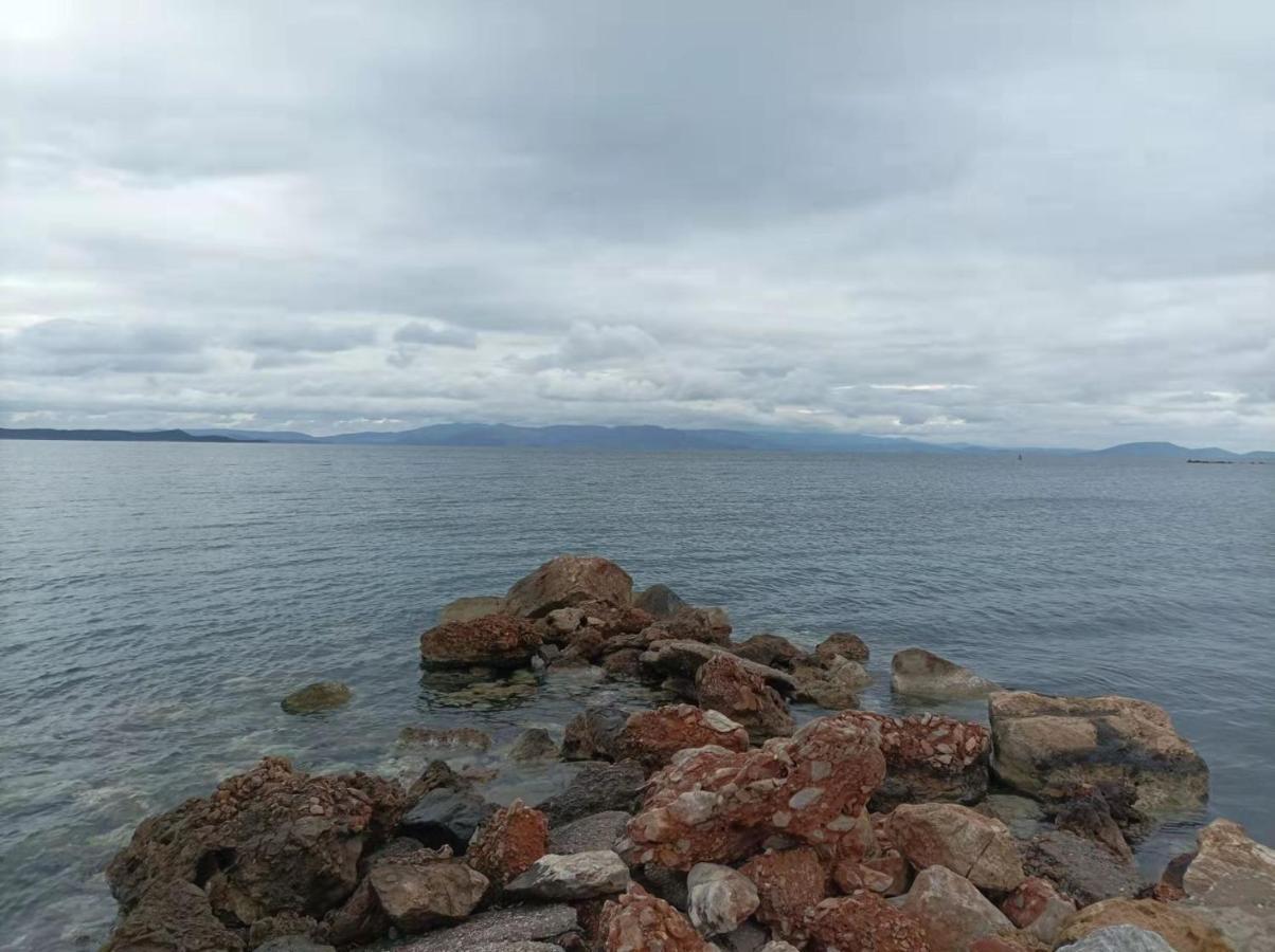 Aegean Sea Home Nea Makri Bagian luar foto
